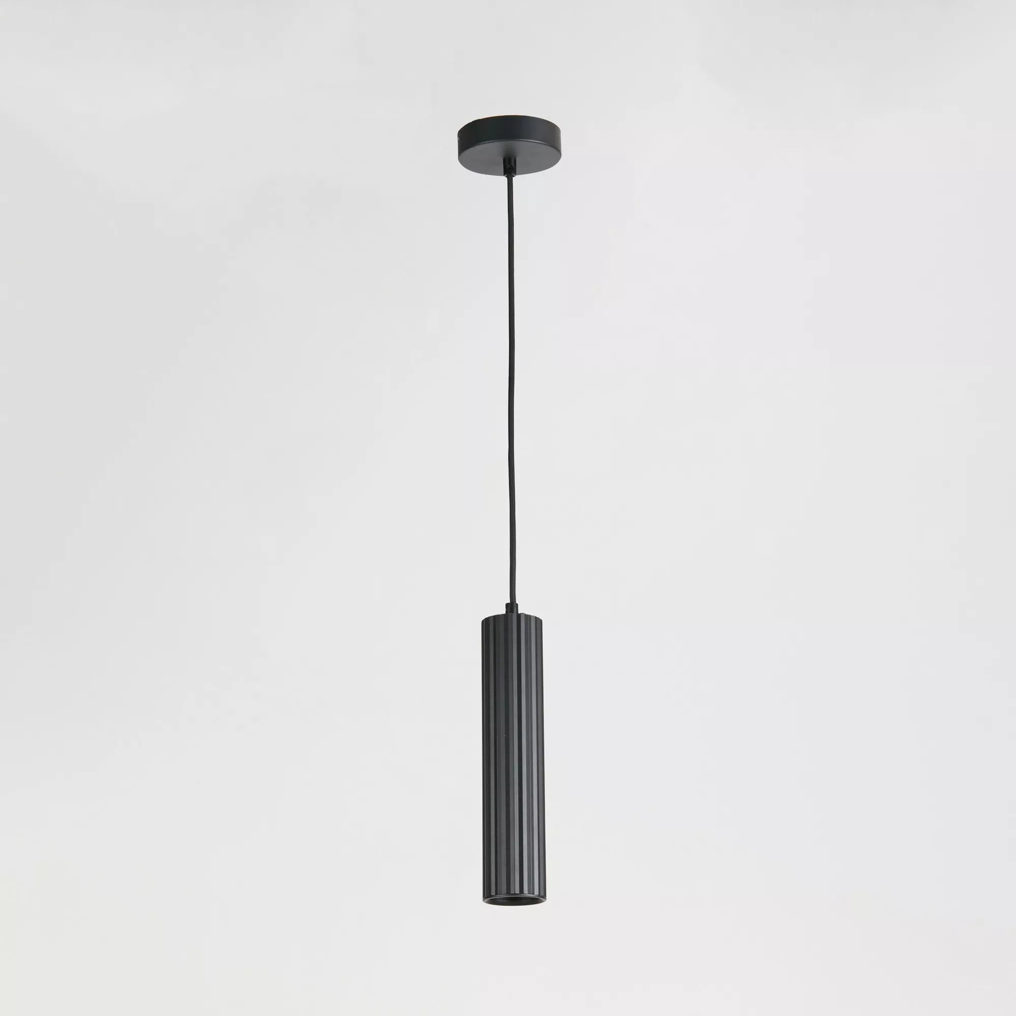 Anna  25cm Svart