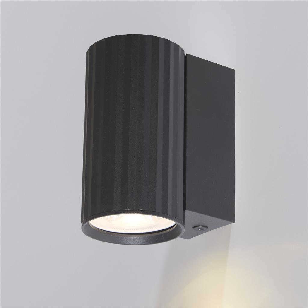 Anna 1 Black